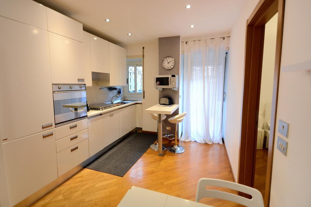 We Love It - BestBnB Garbatella Rom Exterior foto